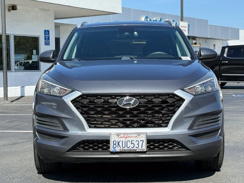Used 2019  Hyundai Value image 4