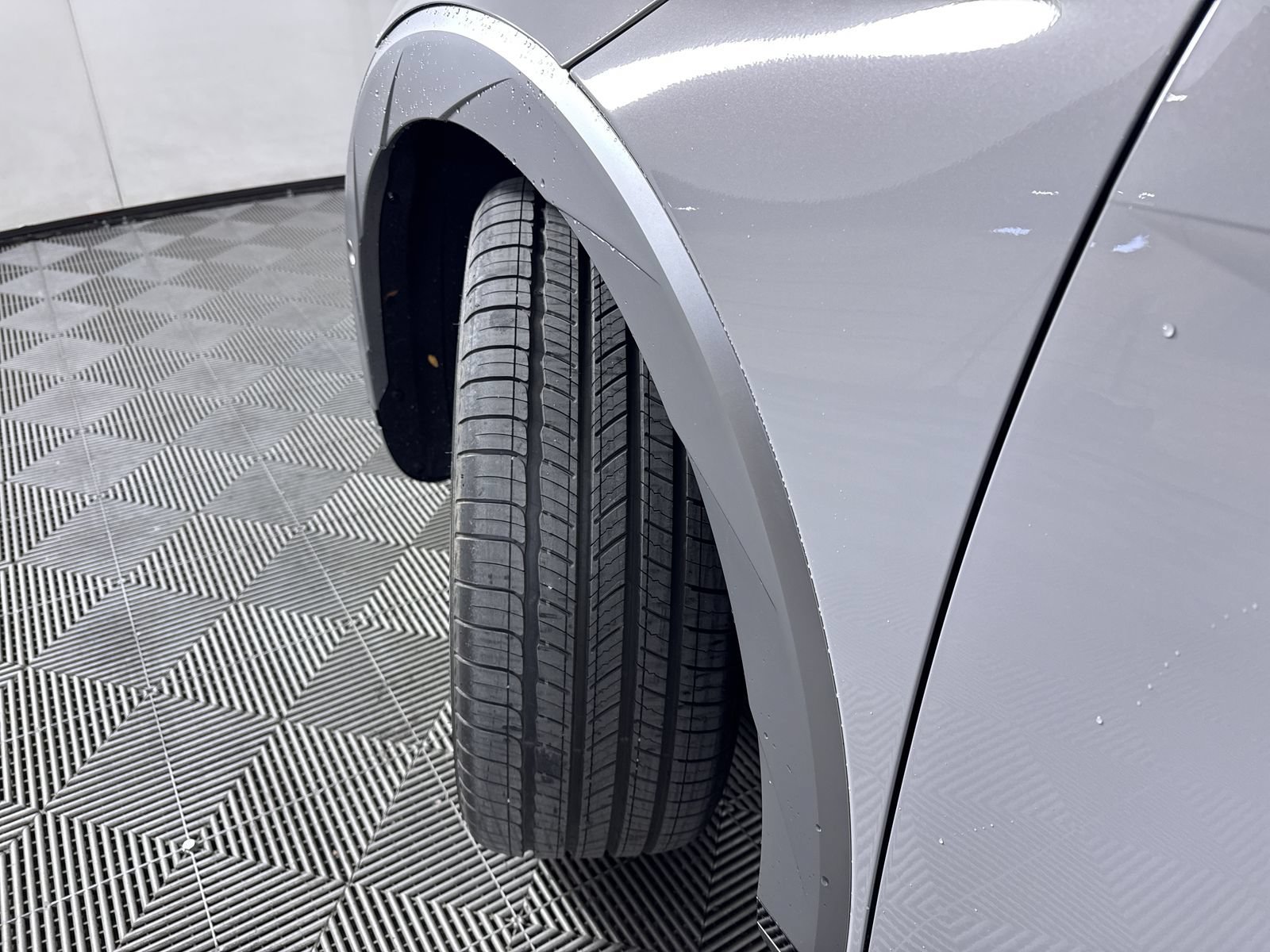 New 2027 Cyber Gray Hyundai Limited image 10