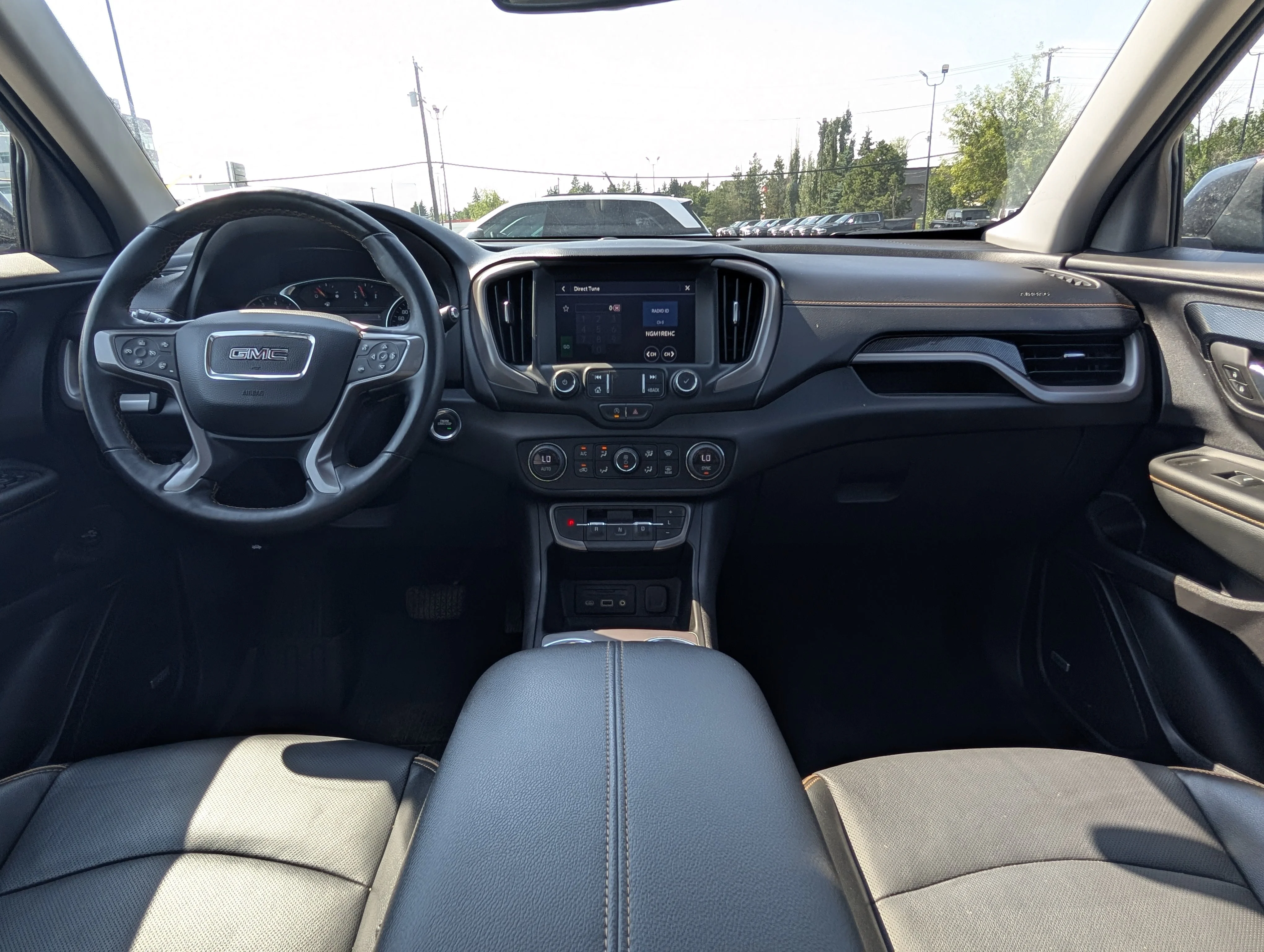 Used 2024 Summit White GMC AT4 image 24