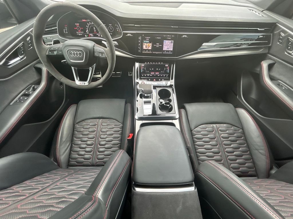 Used 2024  Audi 4.0T image 10