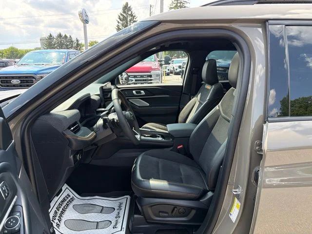 New 2026 Marsh Gray Ford Tremor® image 15