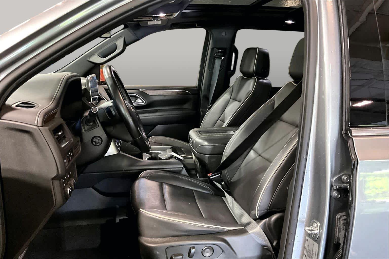 Used 2023 Sterling Gray Metallic Chevrolet Premier image 9
