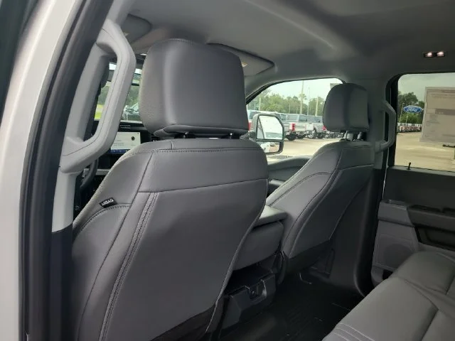 New 2026 Oxford White Ford XL image 15