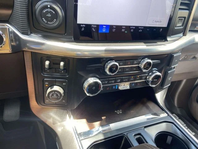 New 2026 Star White Metallic Tri-Coat Ford King Ranch image 21