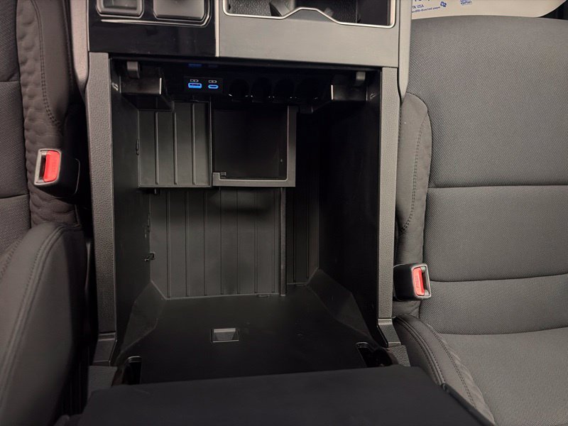 Used 2022  Toyota SR5 image 32