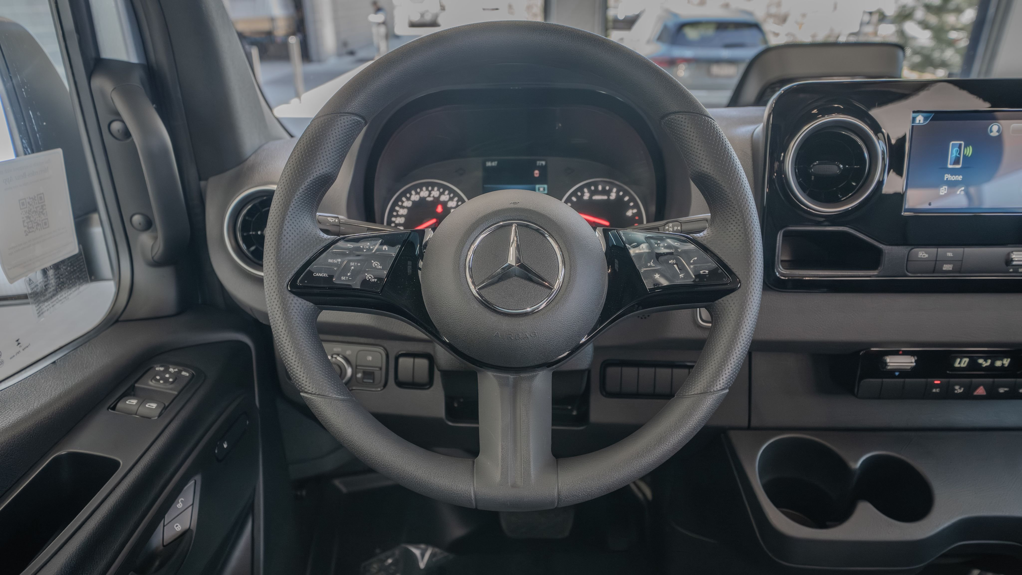 New 2025 High-tech silver metallic Mercedes-Benz Cargo 170 WB image 9