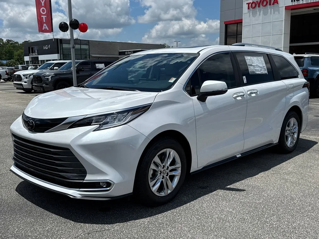 New 2026 Wind Chill Pearl Toyota Limited image 7