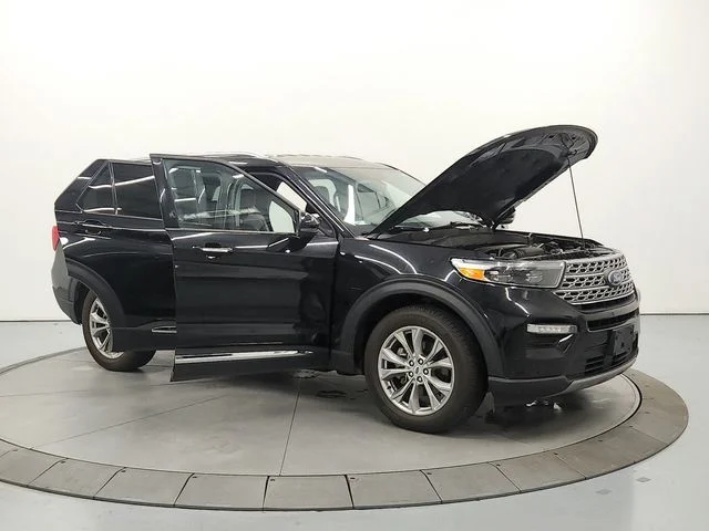 Used 2021 Black Ford Limited image 9