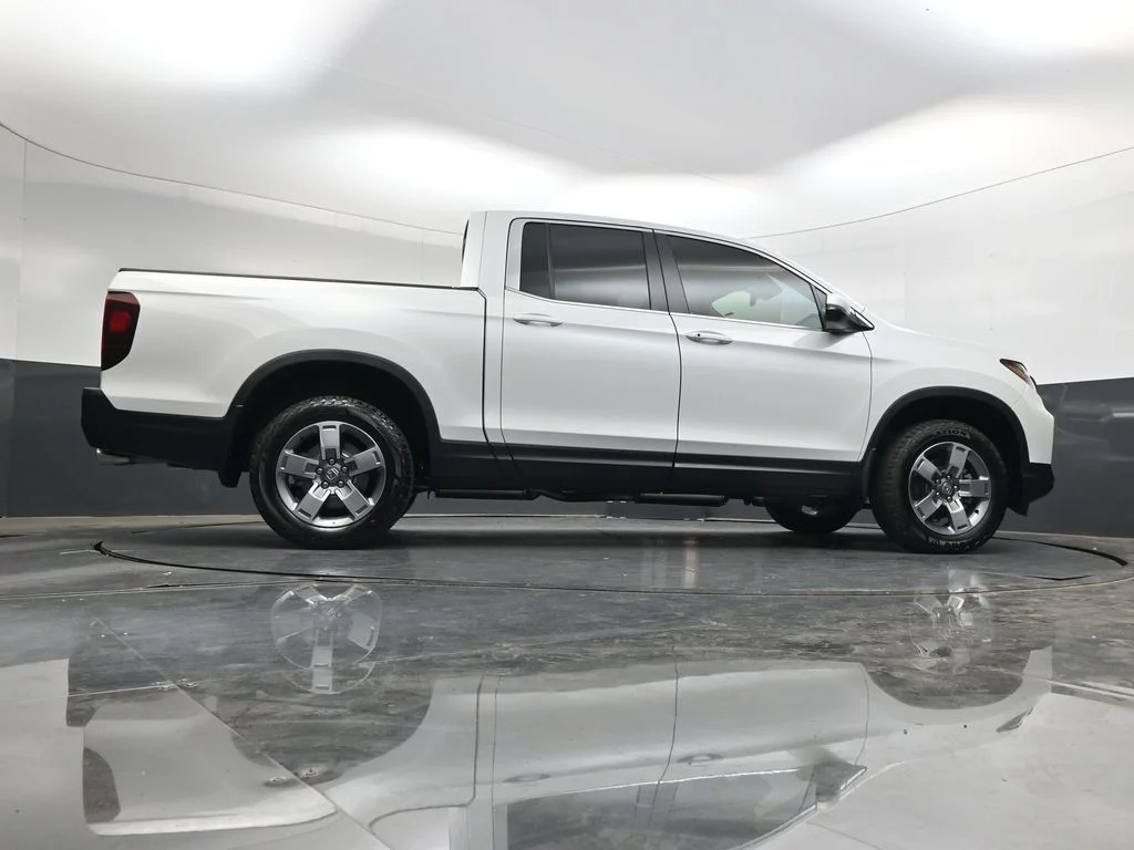 New 2026 Platinum White Pearl Honda RTL image 35