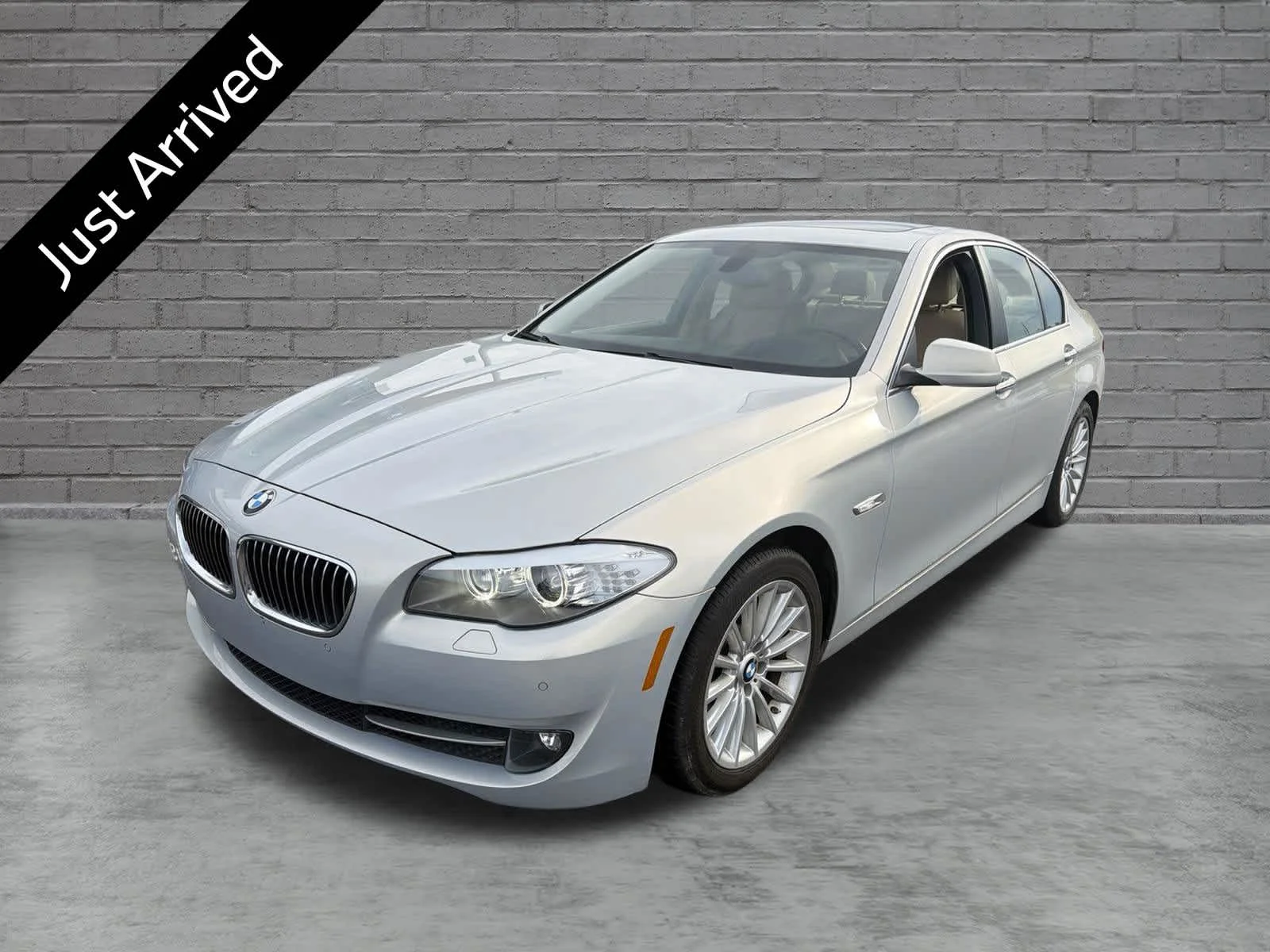 Used 2013 Silver BMW 535i xDrive image 1