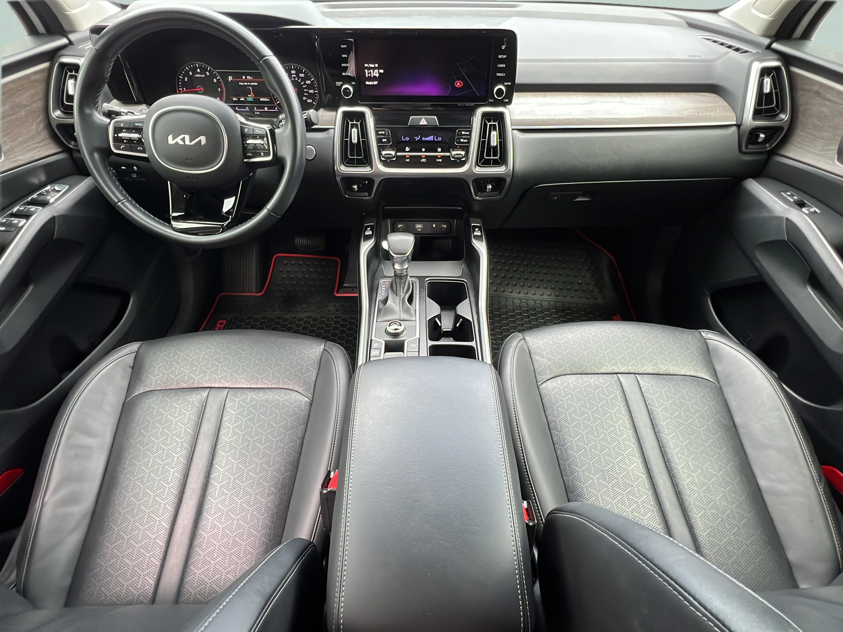 Used 2023 Glacial White Pearl Kia EX image 15