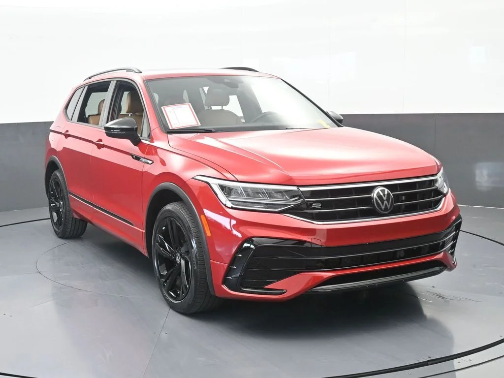 Used 2024 Red Metallic Volkswagen 2.0T SE R-Line Black image 9