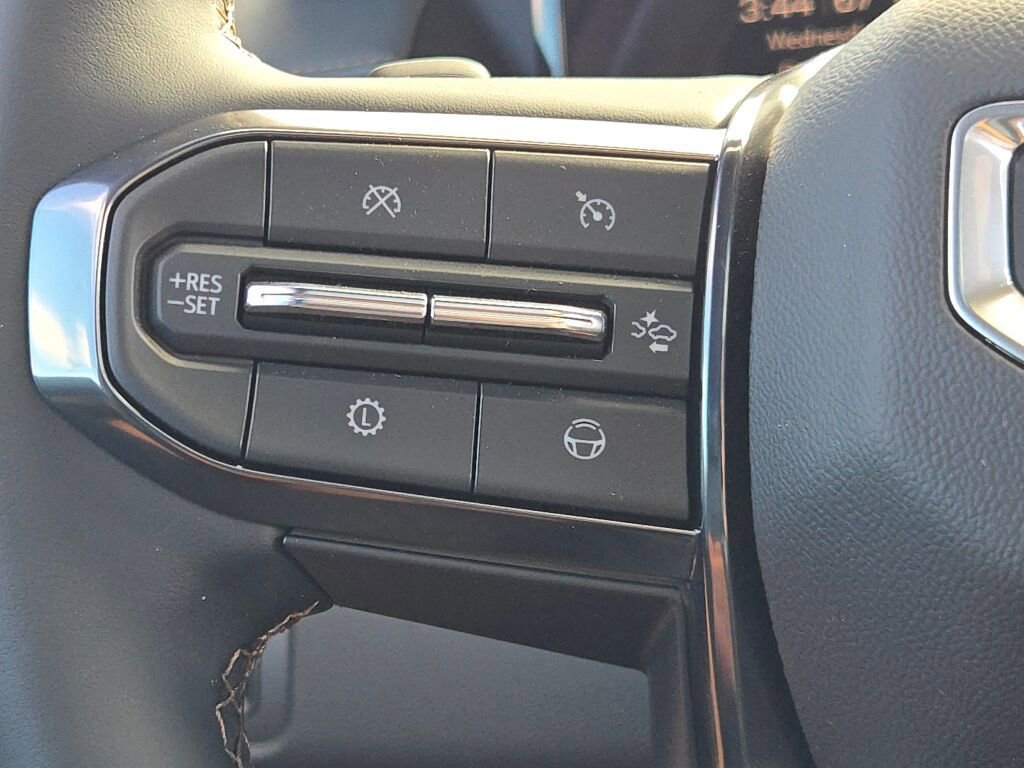 2026 GMC Acadia AT4 - Photo 33