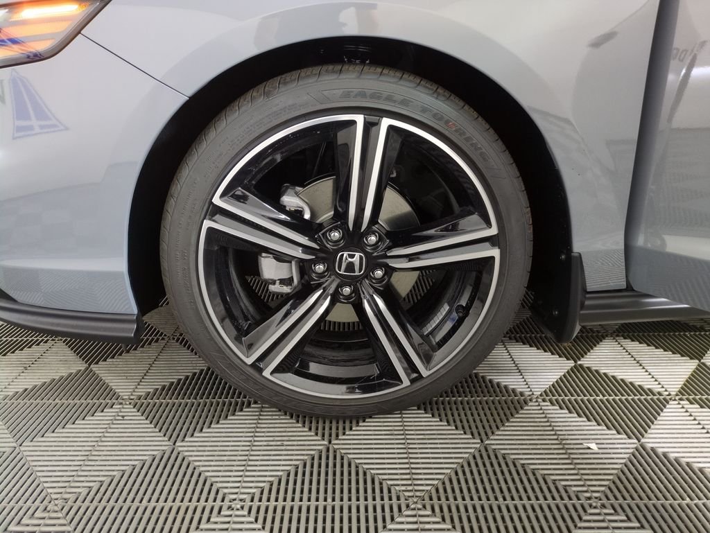 New 2026 Urban Gray Pearl Honda SE image 26