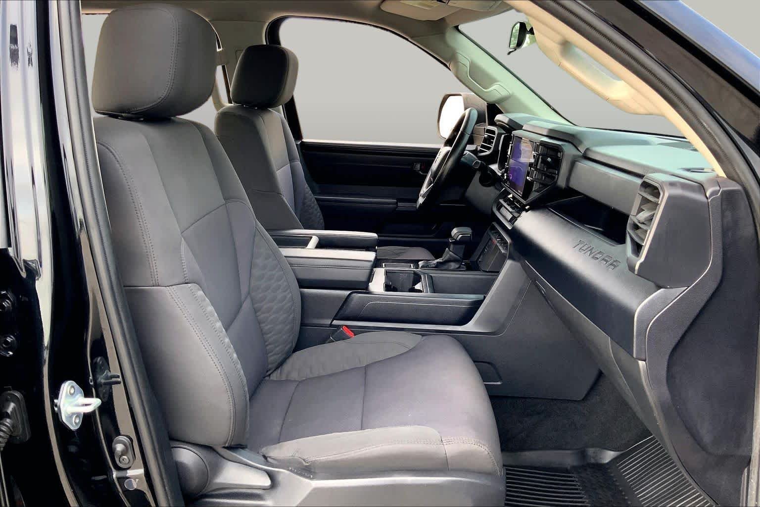 Used 2022 Midnight Black Metallic Toyota SR image 9