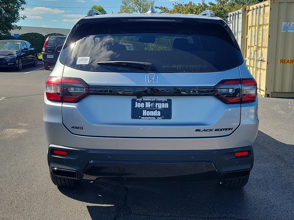 New 2026 Solar Silver Metallic Honda Black Edition image 8