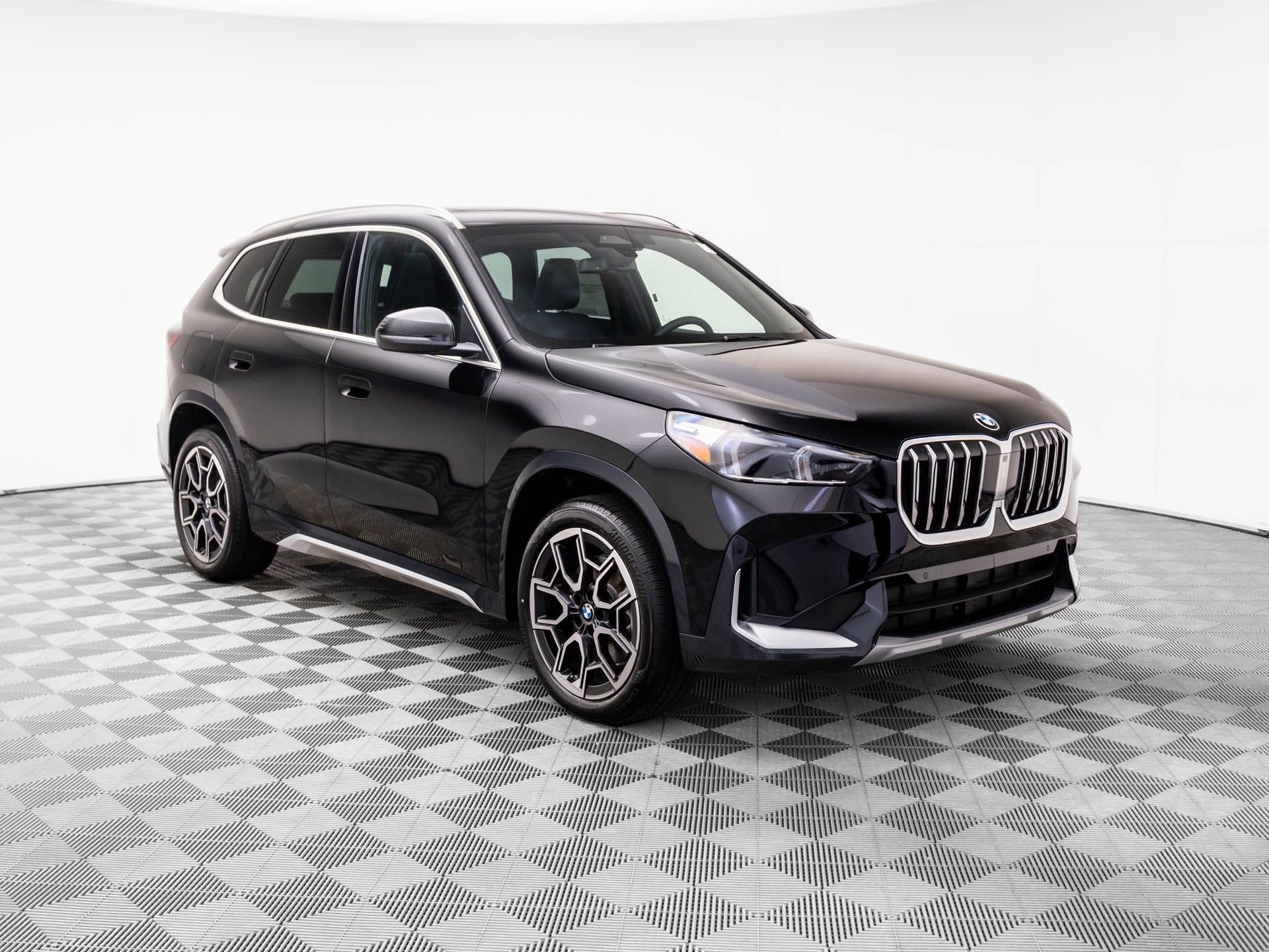 New 2026 Jet Black BMW xDrive28i image 8