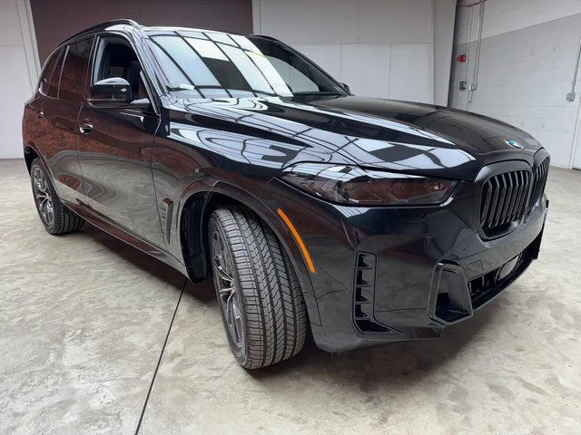 Used 2026 Black BMW xDrive40i image 7
