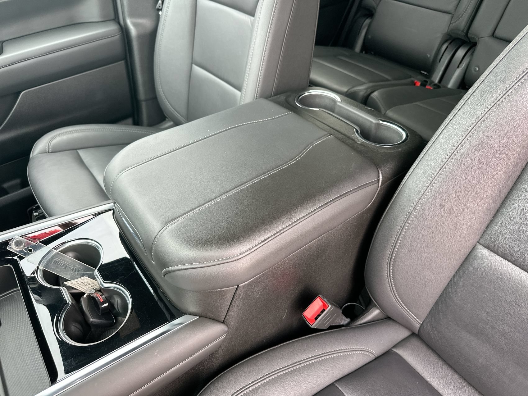 Used 2025 Summit White Chevrolet LT image 21