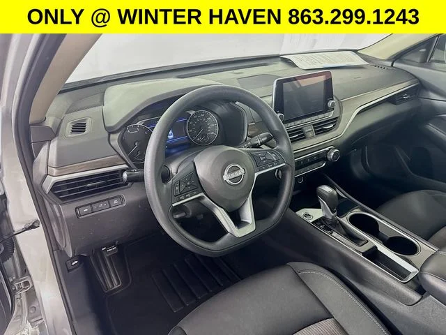 Certified Used 2024 Silver Nissan 2.5 SV image 9