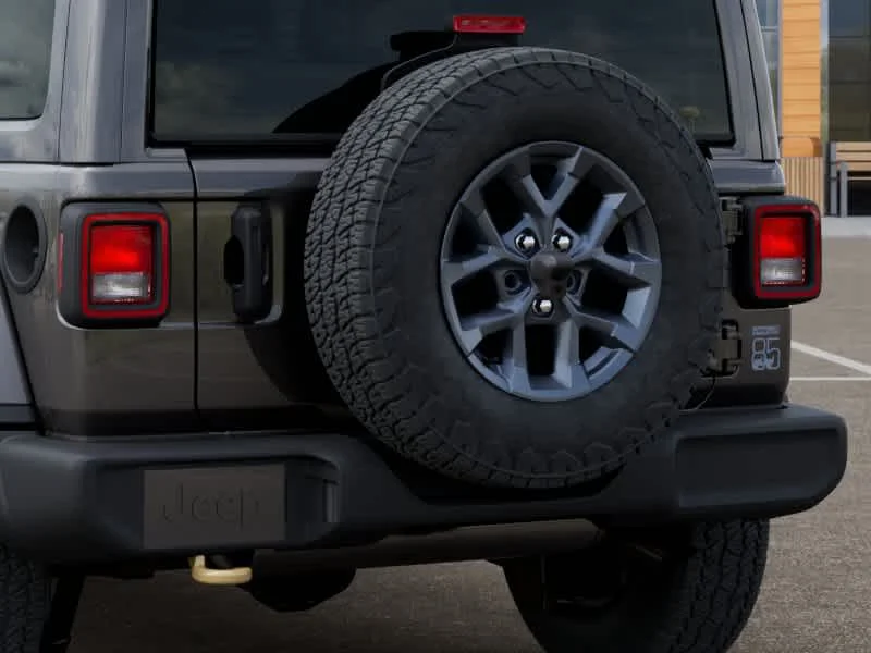 New 2026 Granite Crystal Metallic Clearcoat Jeep 85th Anniversary image 13