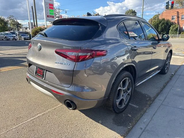 2023 Alfa Romeo Stelvio Ti - Photo 5