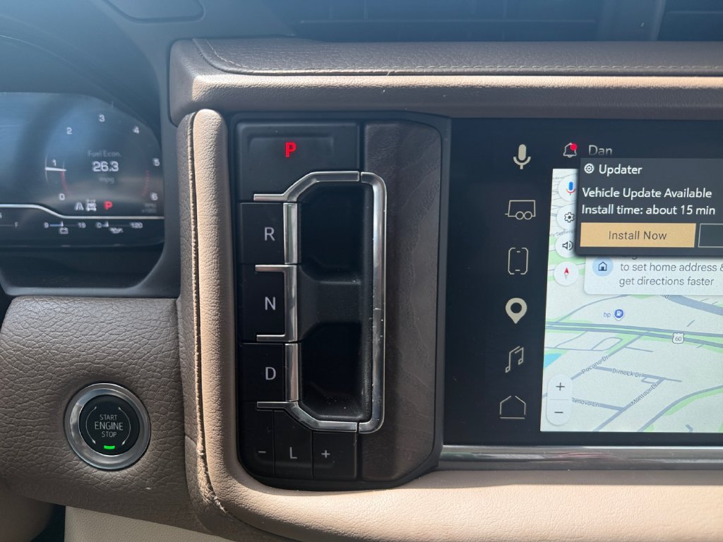 Used 2024 White GMC Denali image 23