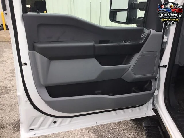 New 2026 Oxford White Ford F-450® XL image 10