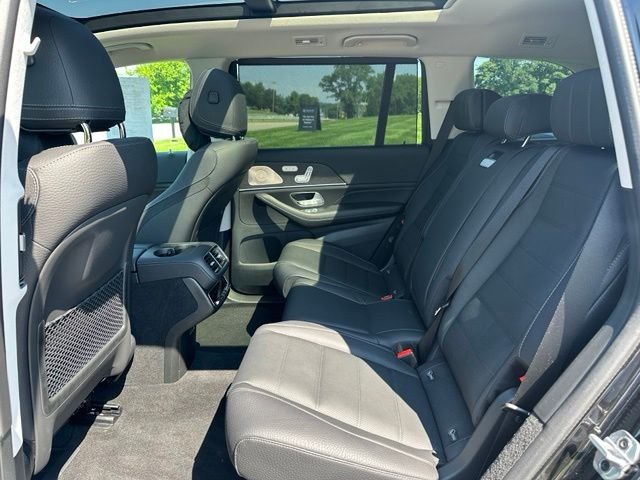 Used 2026 Black Mercedes-Benz GLS 450 image 20
