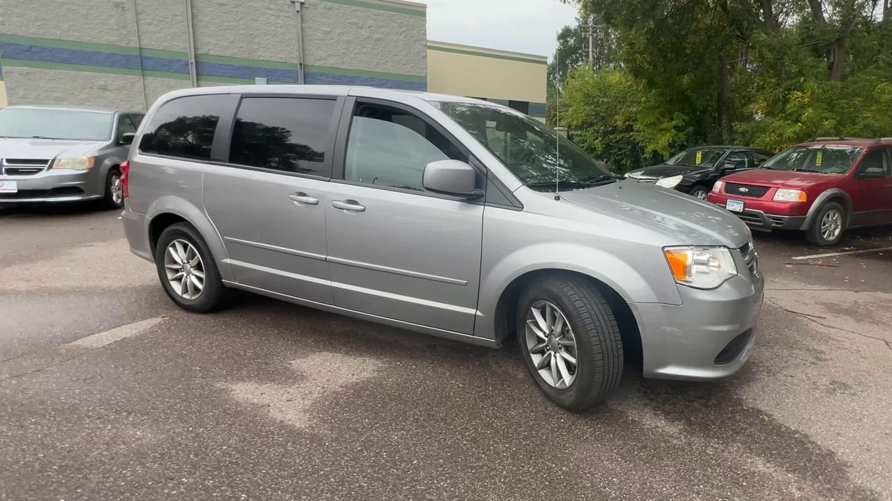 2016 Dodge Grand Caravan SE photo 2