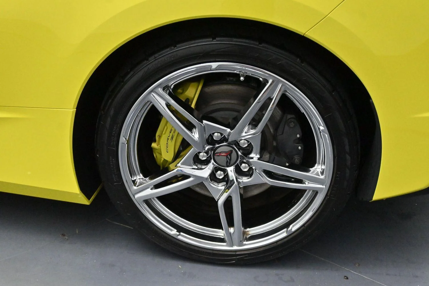 Used 2021 ACCELERATE YELLOW METALLIC Chevrolet 1LT image 33