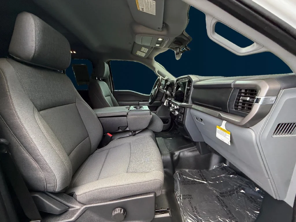 Used 2024 White Ford XLT image 17