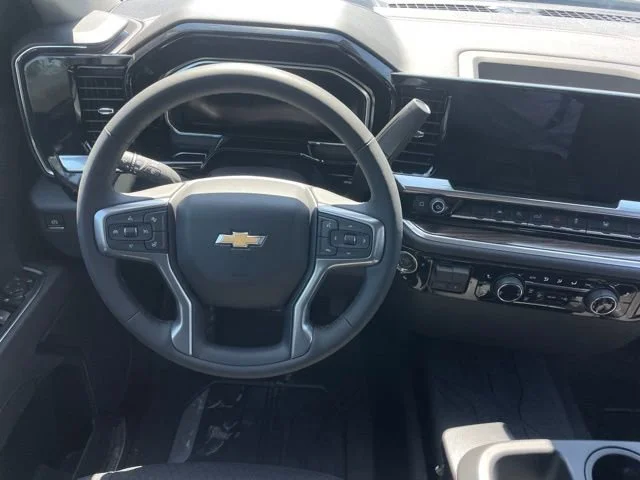 2026 Chevrolet Silverado 1500 LT - Photo 15
