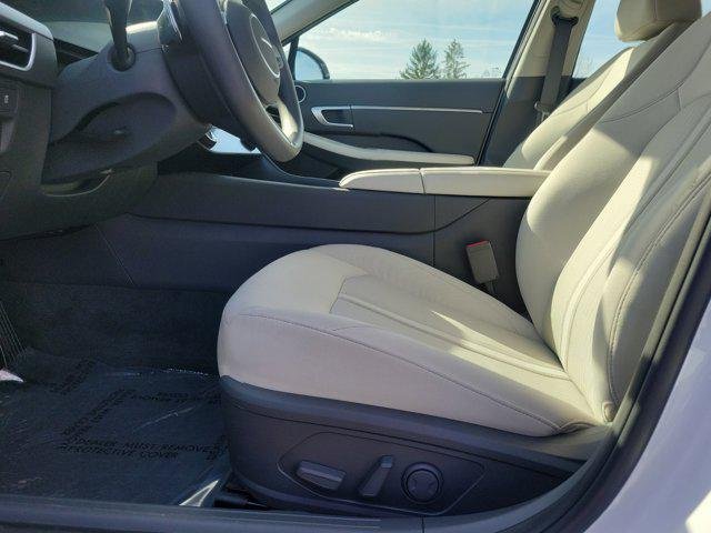 2025 Hyundai Sonata SEL - Photo 16