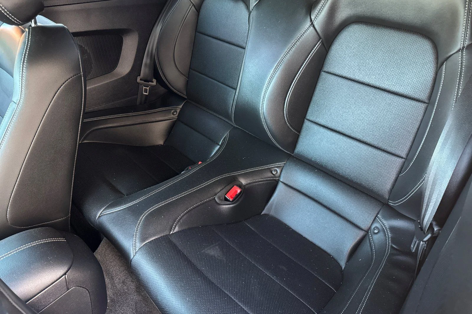 Used 2018 Royal Crimson Metallic Tinted Clearcoat Ford GT Premium image 17