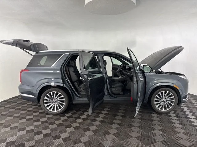 Used 2024 Gray Hyundai Calligraphy image 15