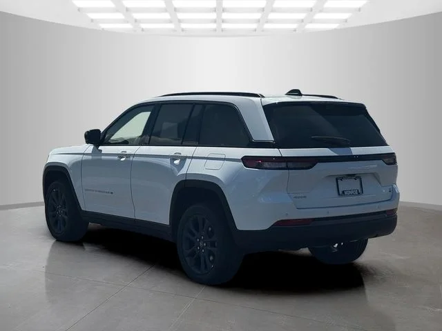 New 2026 Bright White Clear-Coat Exterior Paint Jeep 85th Anniversary Edition image 5