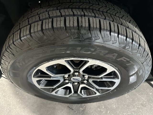 Used 2022 Dark Matter Metallic Ford XLT image 23