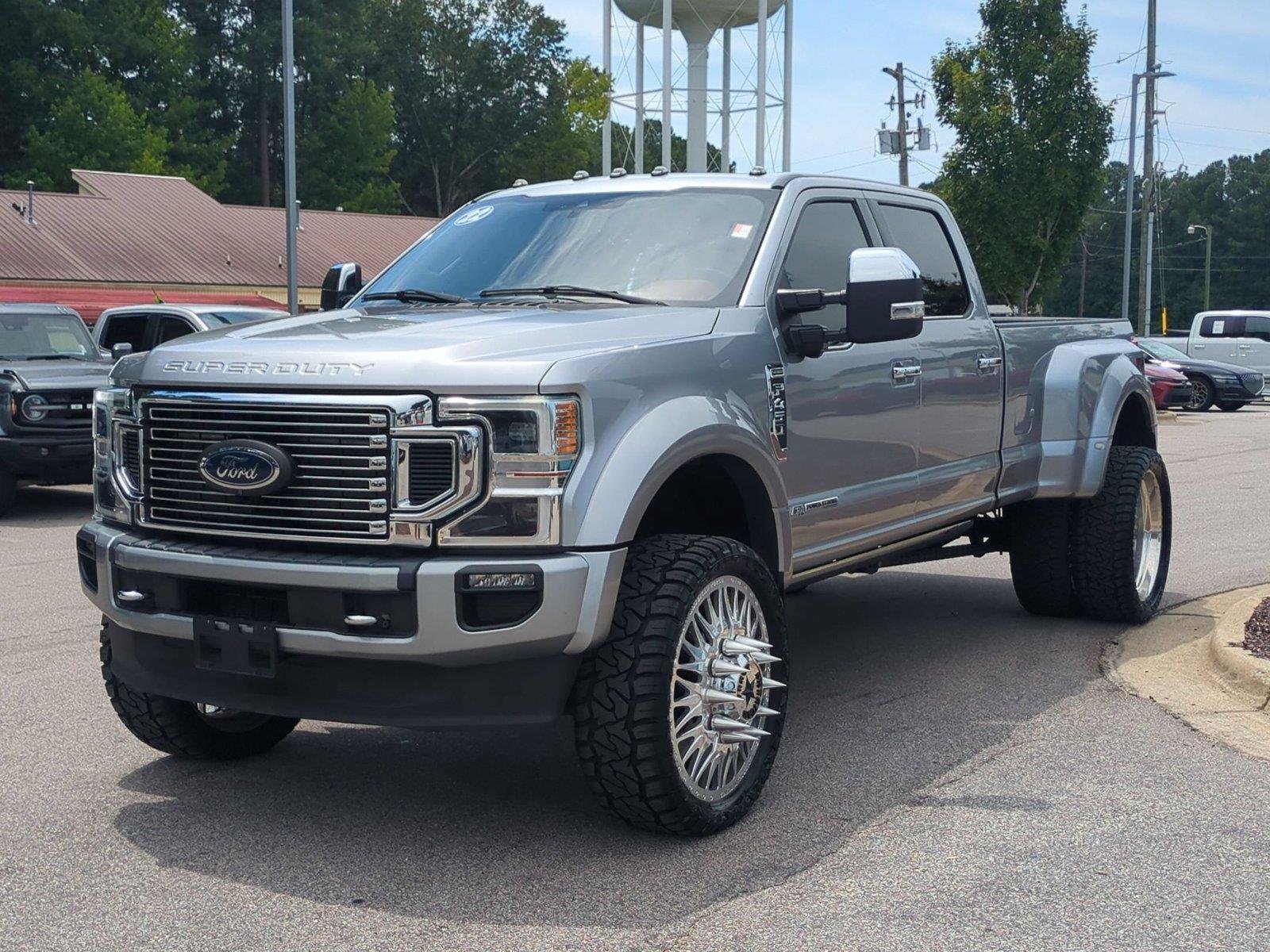 Used 2022 Agate Black Metallic Ford King Ranch image 1