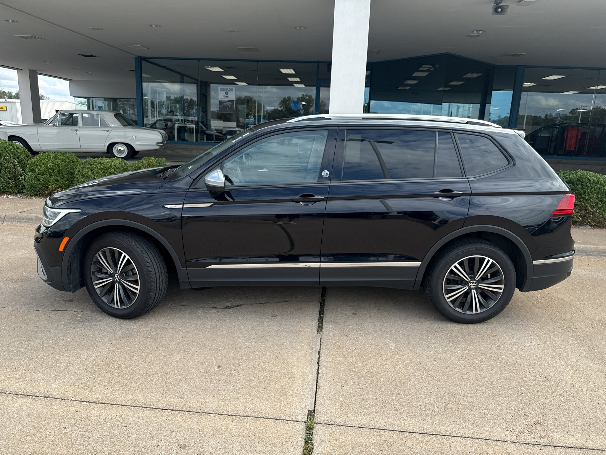 Used 2024 Deep Black Pearl Volkswagen Wolfsburg Edition image 9