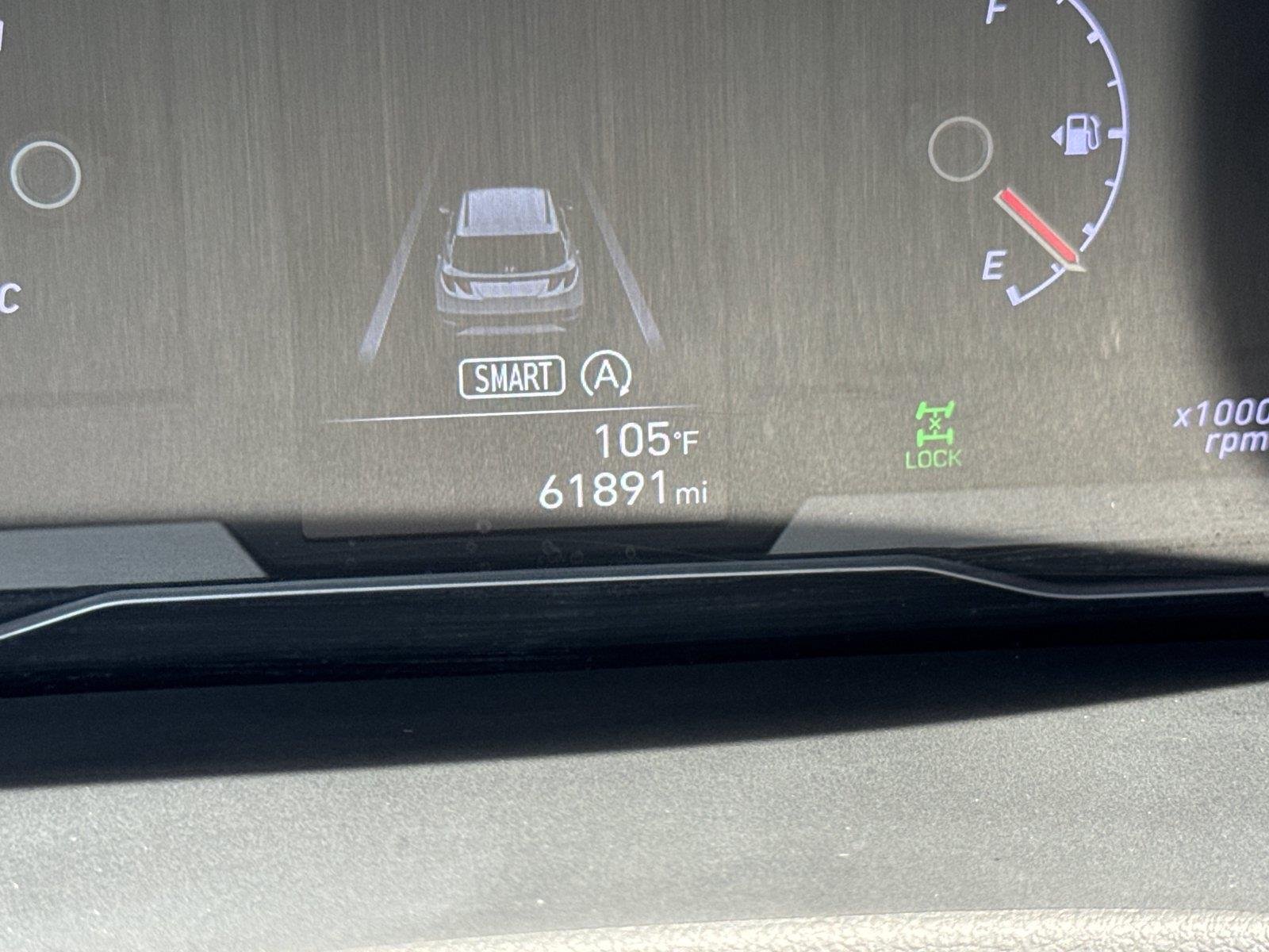 Used 2023 Amazon Gray Hyundai SEL image 38