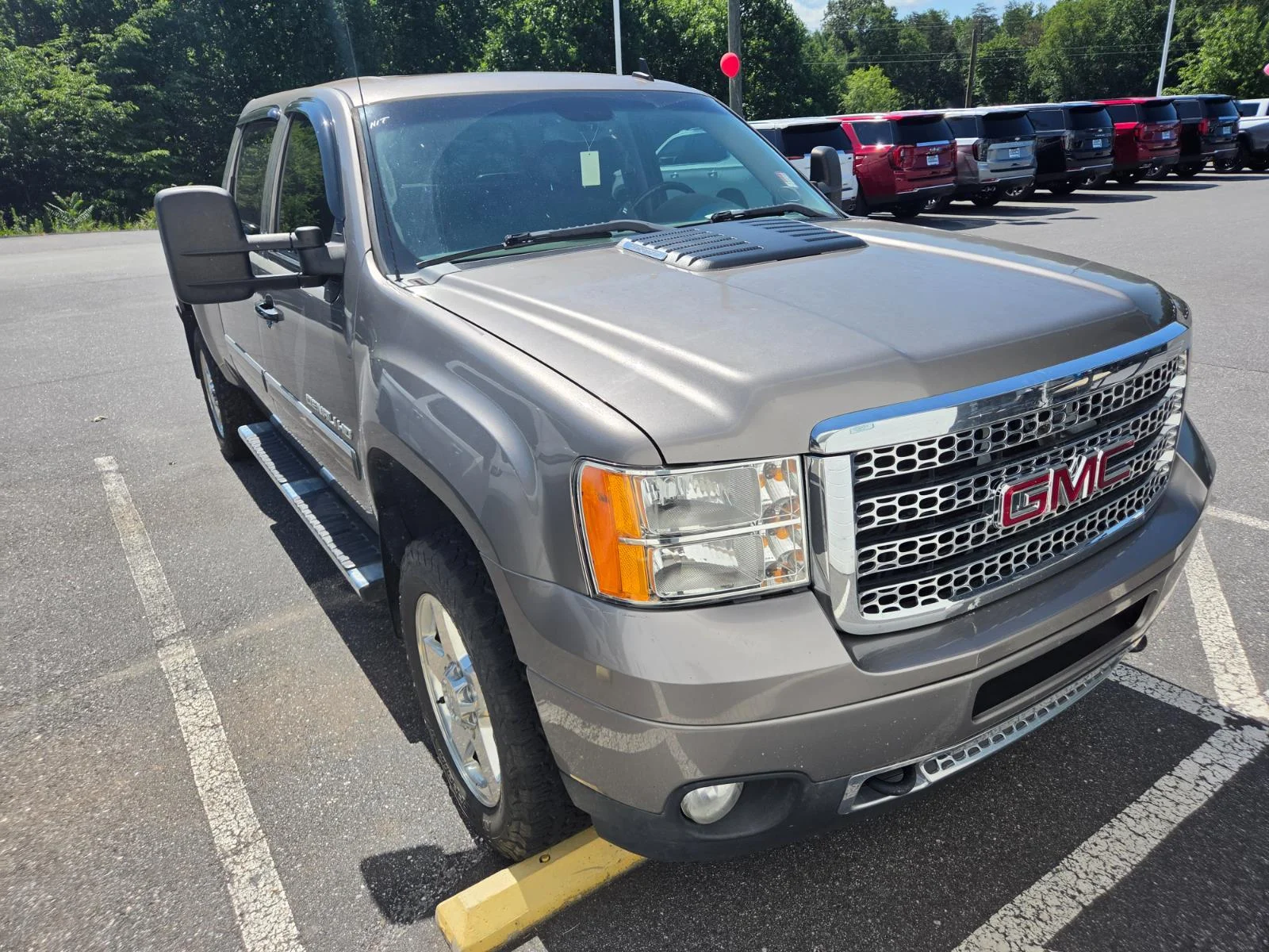 Used 2013 STEEL GRAY METALLIC GMC Denali image 3