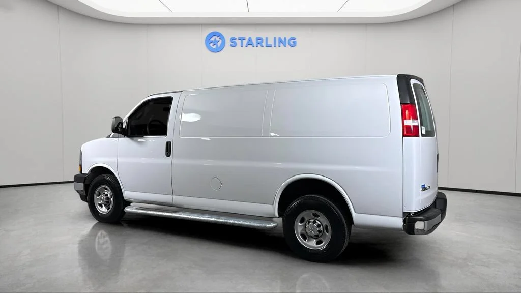 Used 2024 Summit White Chevrolet WT image 4