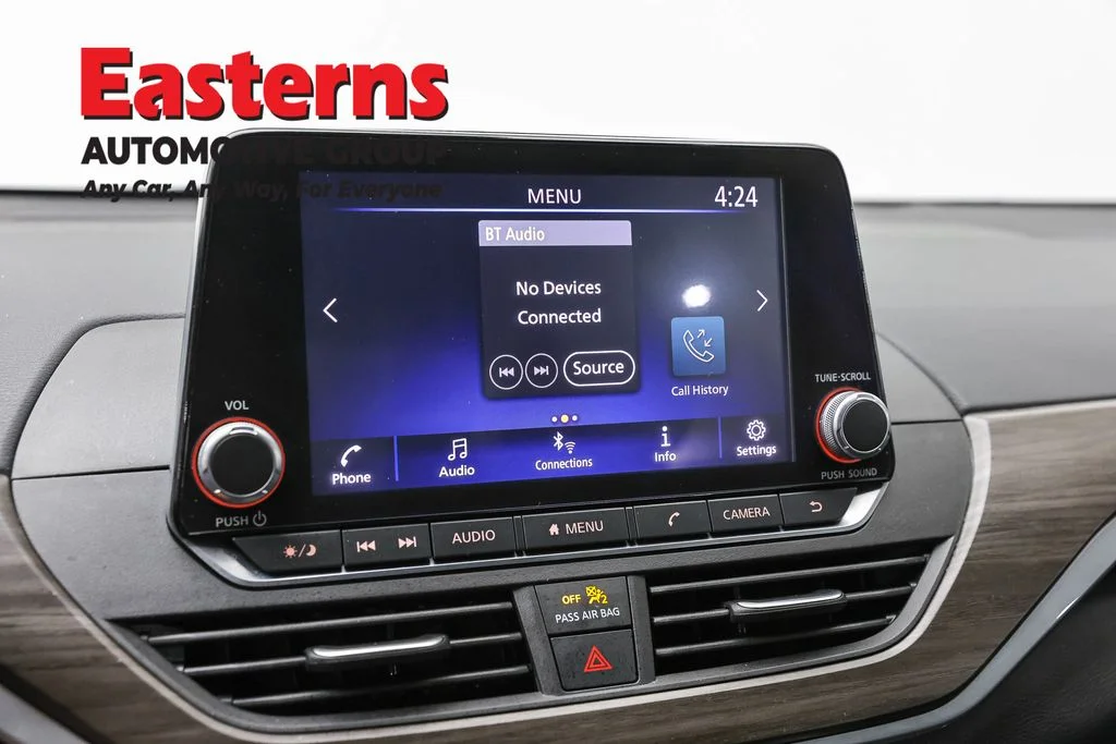 Used 2023 Gray Nissan 2.5 SV image 19