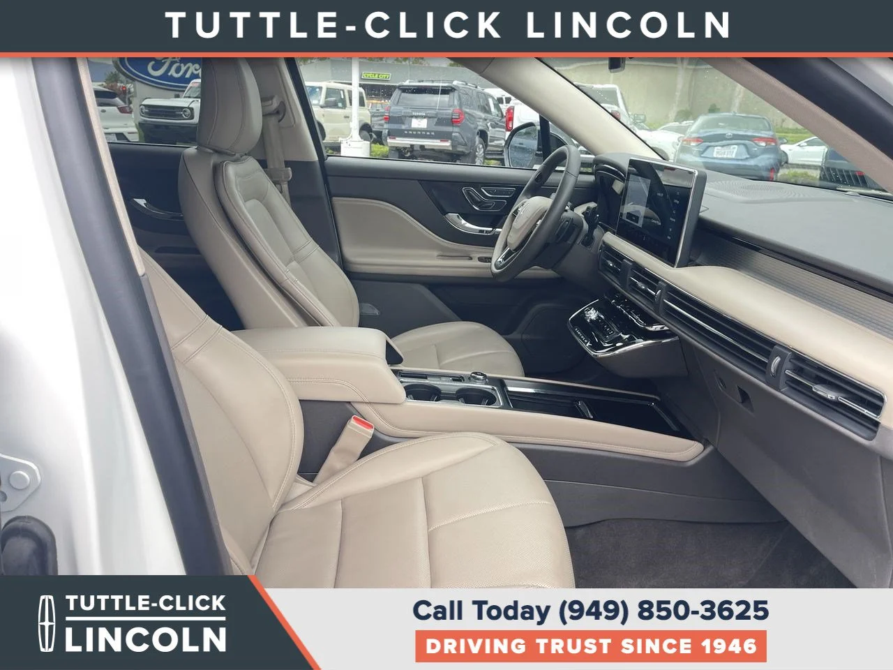 Used 2024 PRISTINE WHITE ME Lincoln Premiere image 25