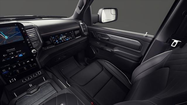 New 2027 Diamond Black Crystal Pearl-Coat Exterior Paint Ram Limited image 19