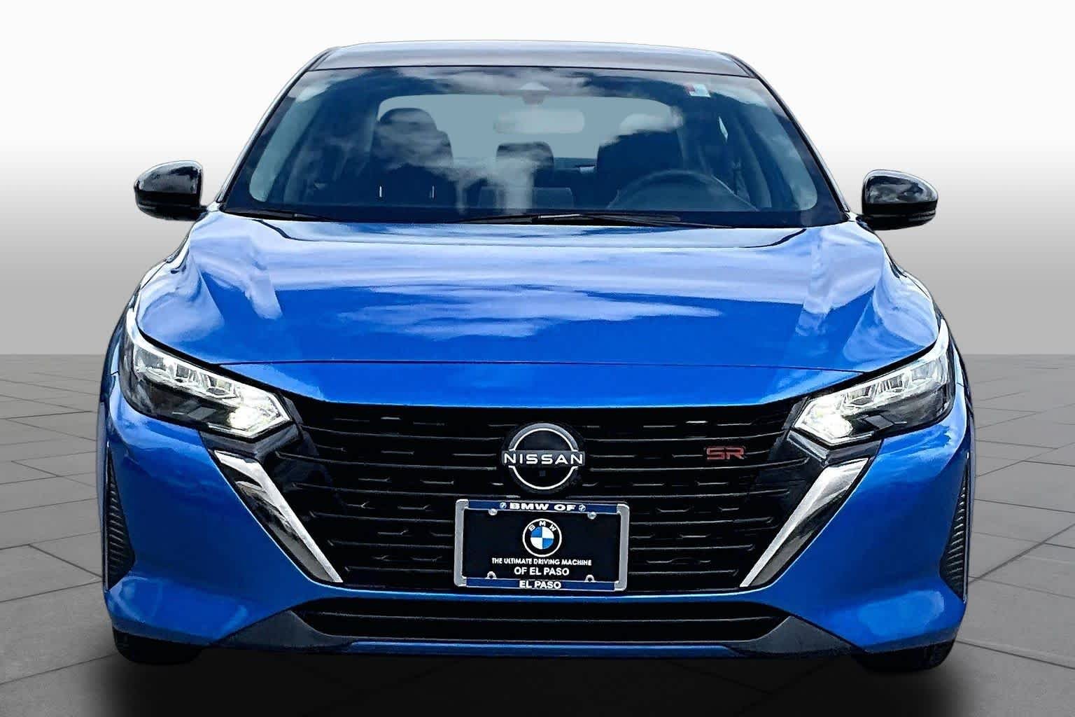 Used 2025 Electric Blue Metallic/Super Black Nissan SR image 3