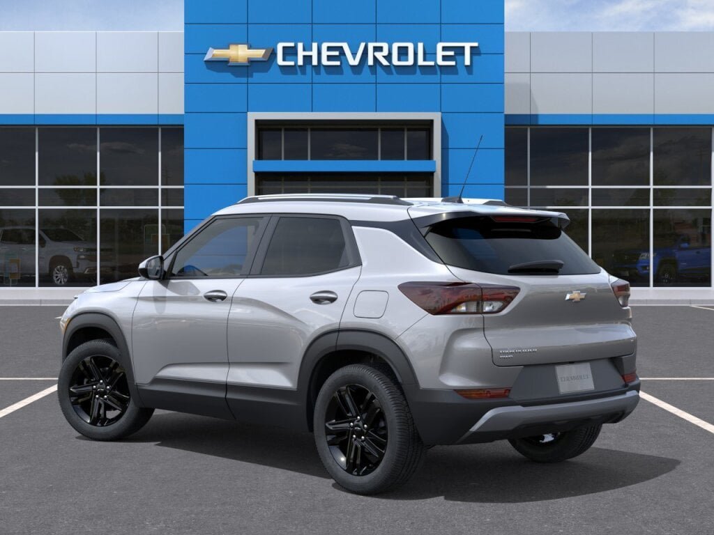 New 2026 Sterling Gray Metallic Chevrolet LT image 4