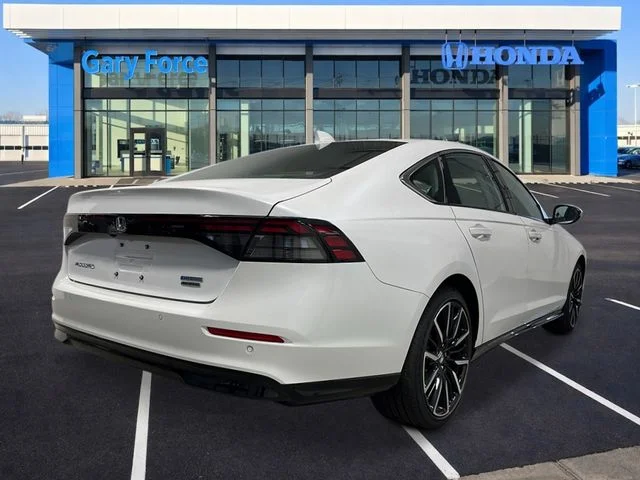 New 2026 Platinum White Pearl Honda Touring image 5