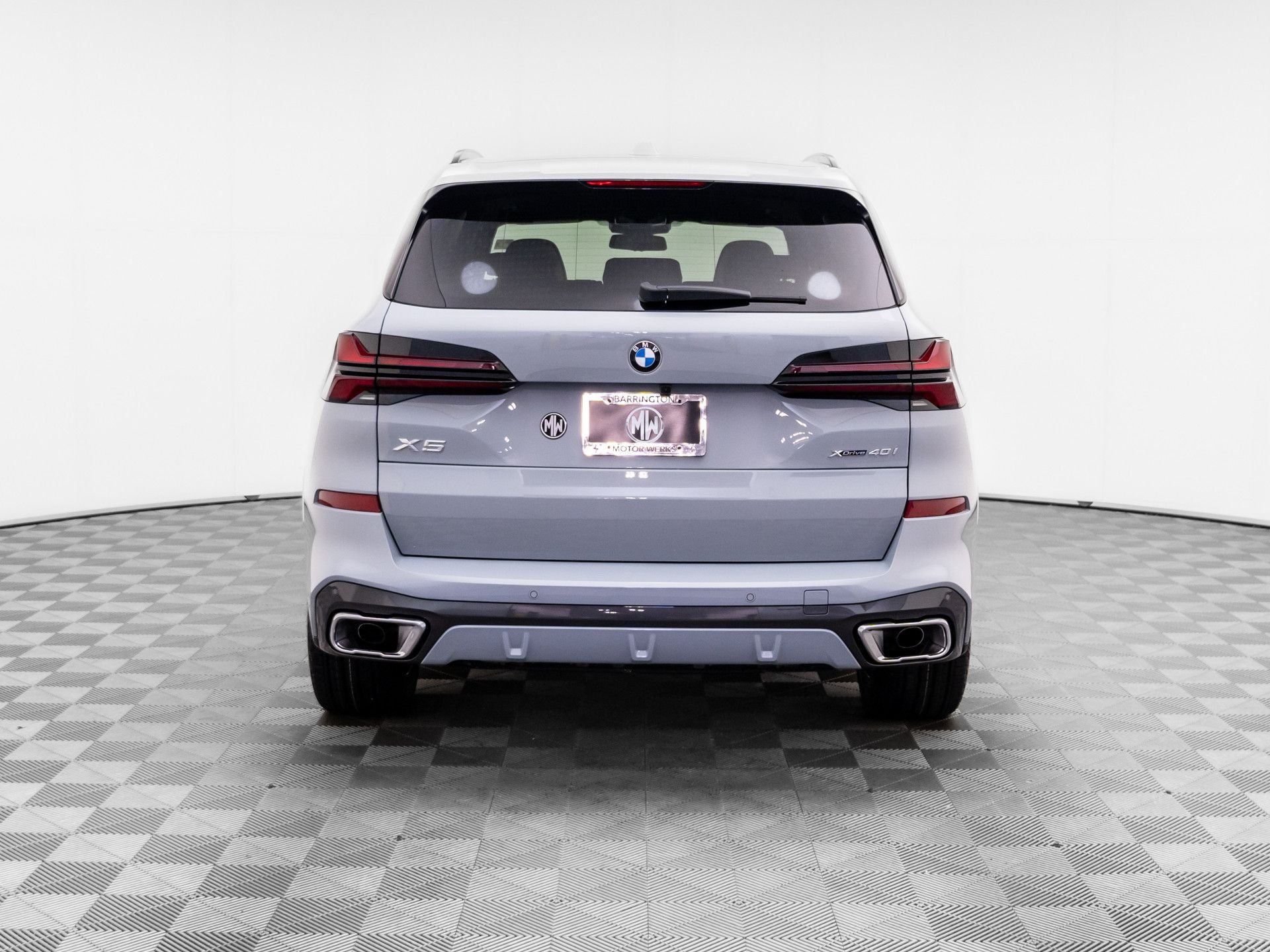 New 2026 Brooklyn Grey Metallic BMW xDrive40i image 4